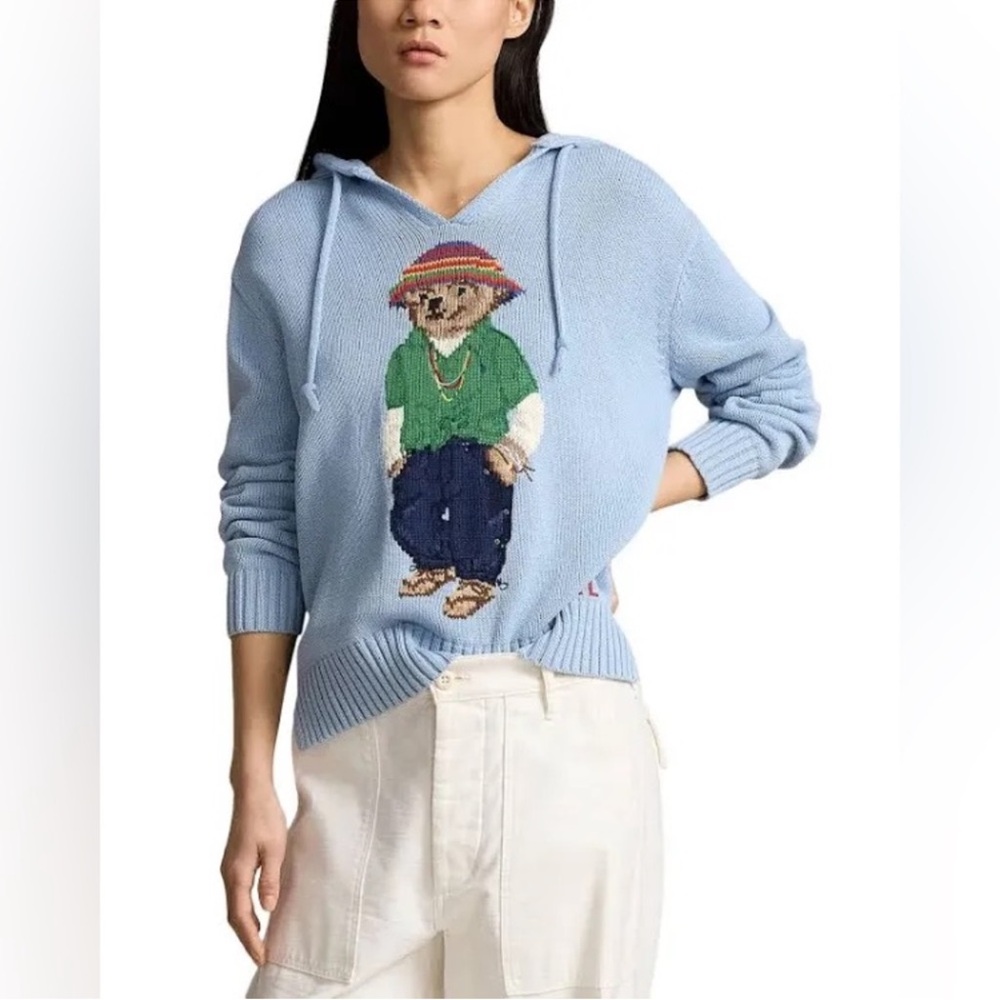 Polo bear sweater in baby blue